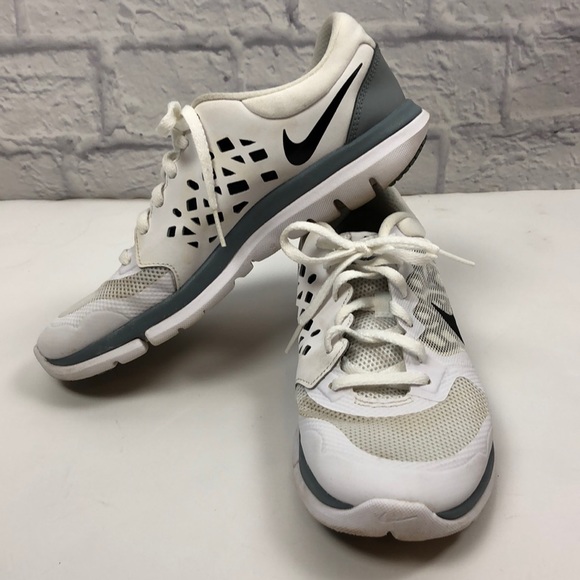 nike fitsole white